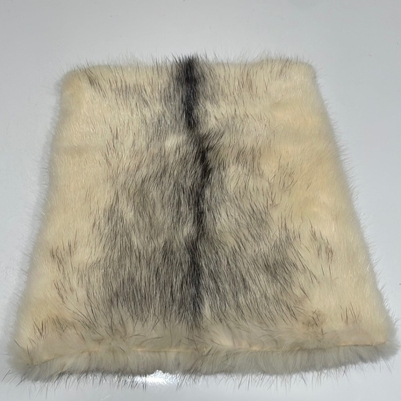 Saks Fifth Avenue Fur and Leather Hand Warmer for Belt—Gorgeous!! Like New!!